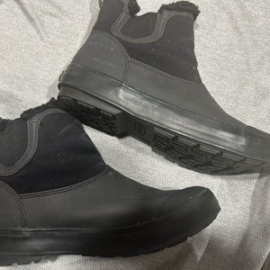 Keen Rain Boots Black Size 8